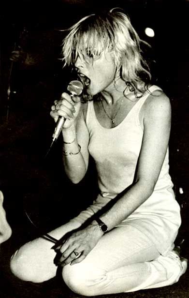 PHOTO: Debbie Harry – Blondie – 1977 | SONGS SMITHS